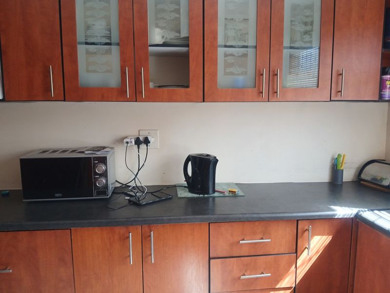 Family Home - Photo 4