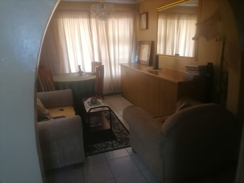 House For Sale In King Williams Town - Photo 8