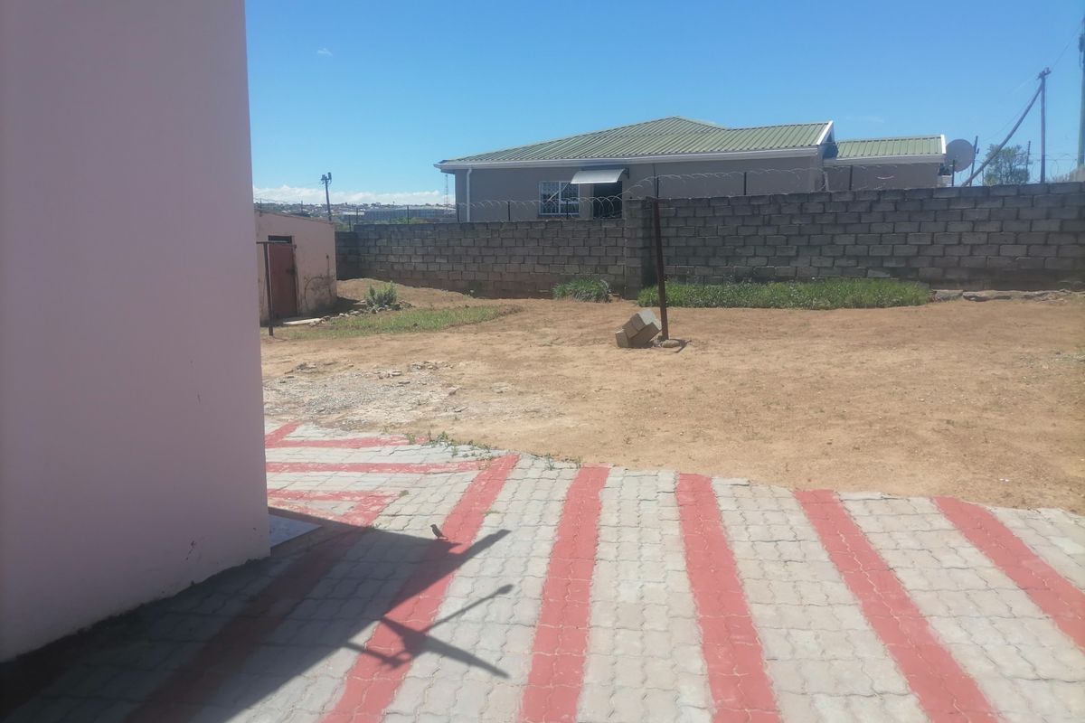 House For Sale In King Williams Town - Photo 4