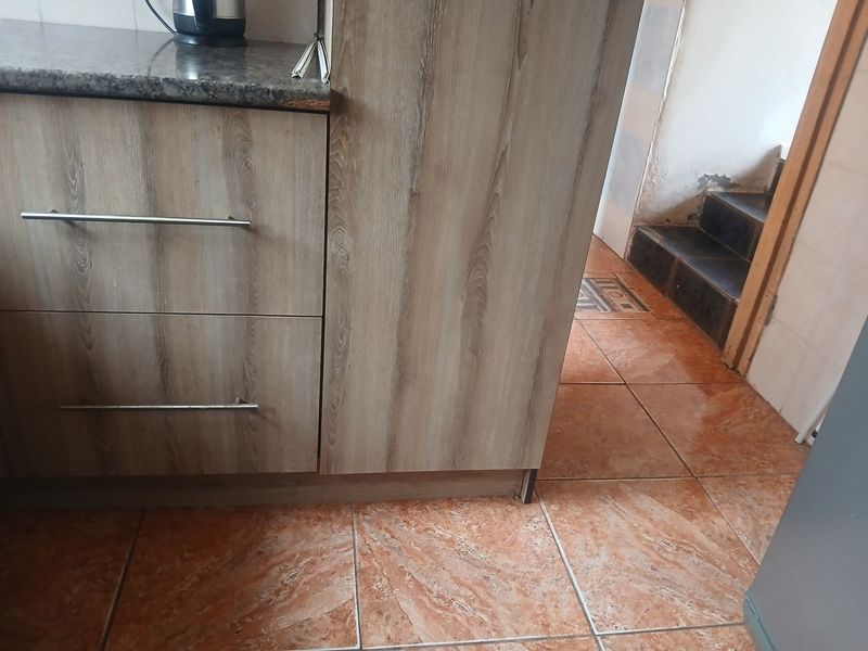 Family Home - Photo 5