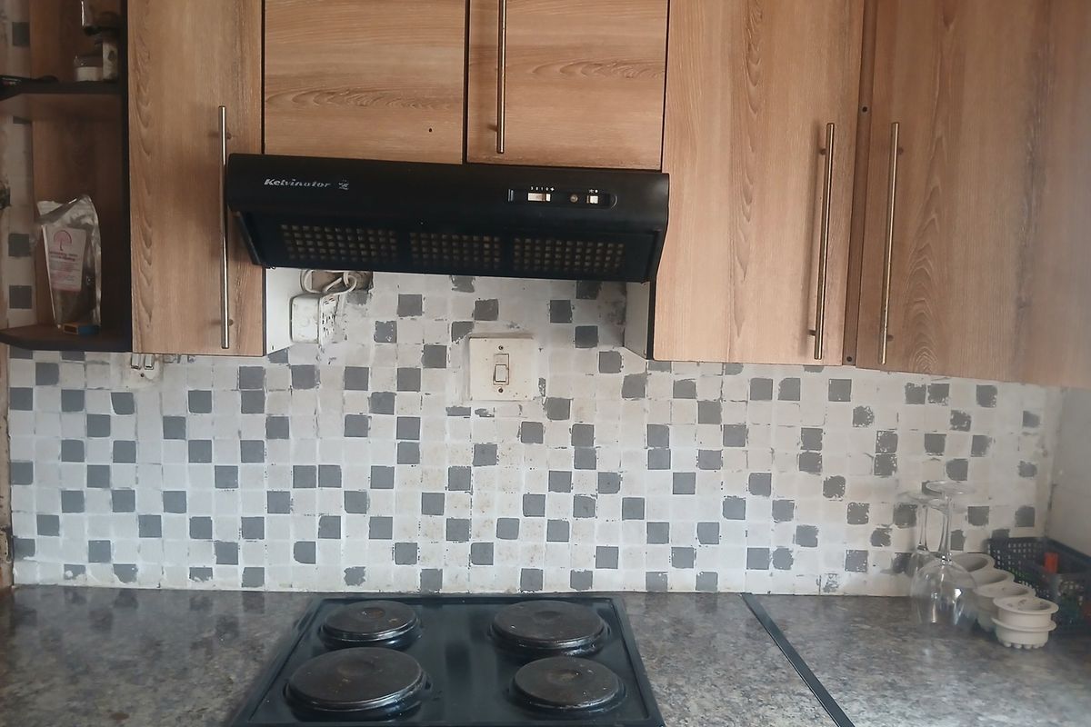 Family Home - Photo 3