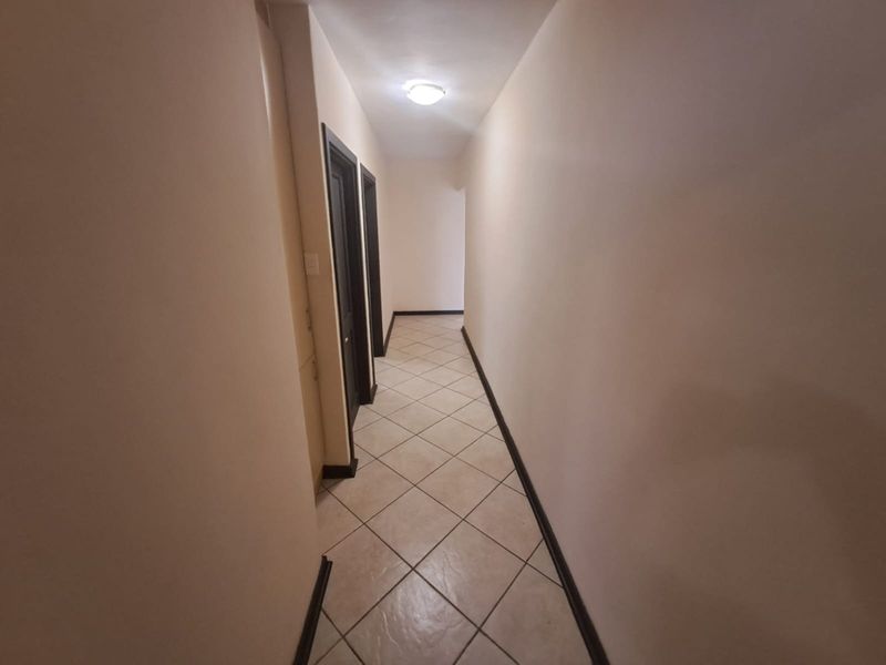 Apartment For Sale In East London - Photo 5