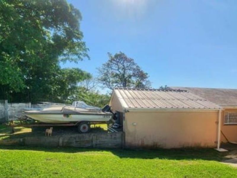 House For Sale In East London - Photo 4