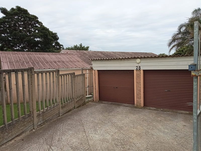 House For Sale In East London - Photo 3