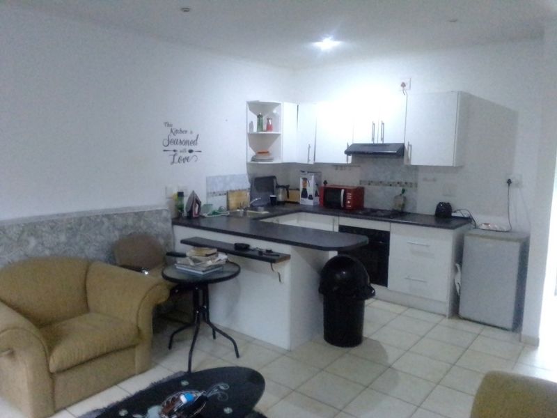 A  Comfortable Townhouse,  Sound Investment! - Photo 4