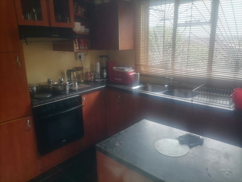 House For Sale In King Williams Town - Photo 6