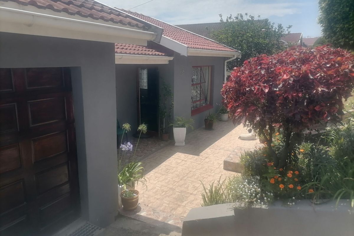 House For Sale In King Williams Town - Photo 3