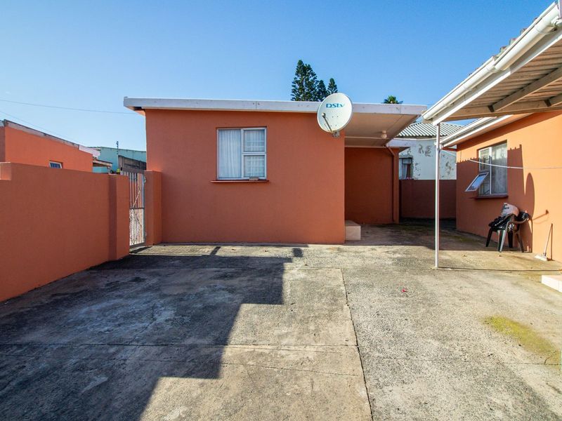 House For Sale In East London - Photo 6