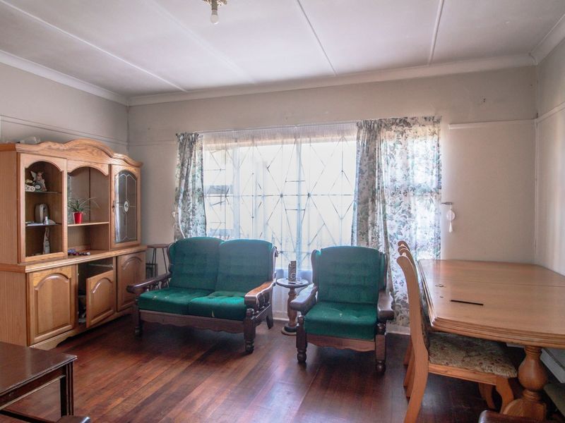 House For Sale In East London - Photo 9