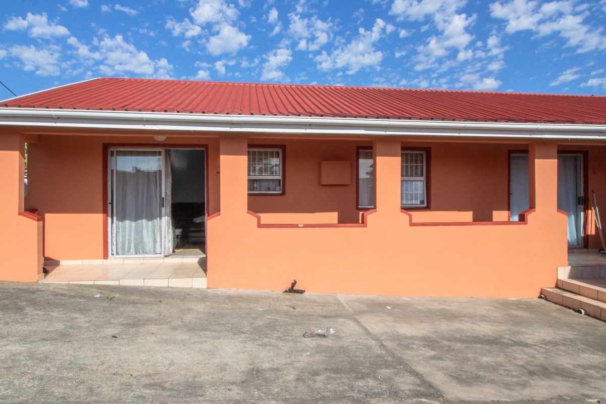 House For Sale In East London - Photo 5