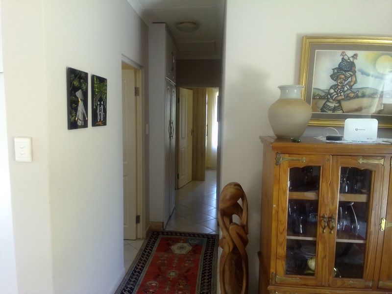 Gated Estate For Sale In East London - Photo 9