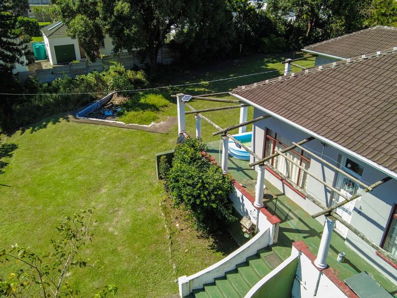 House For Sale In East London - Photo 3