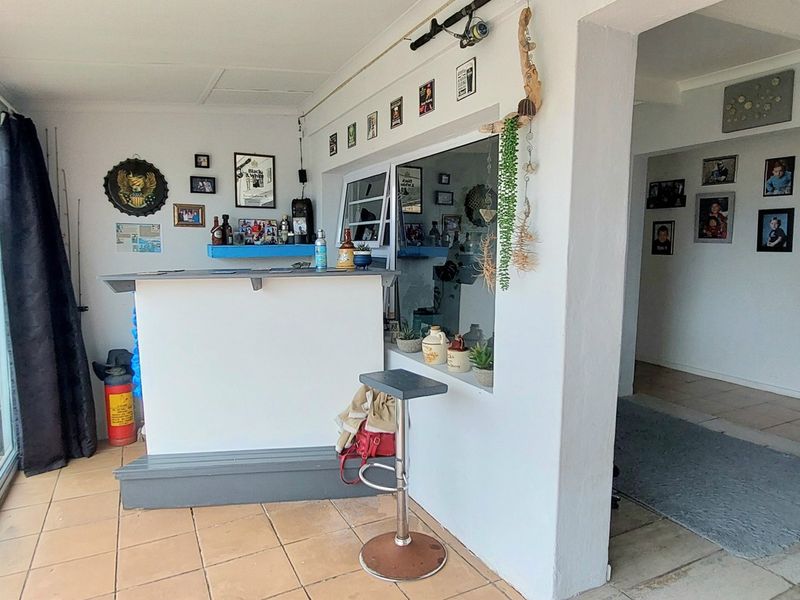 House For Sale In East London - Photo 9