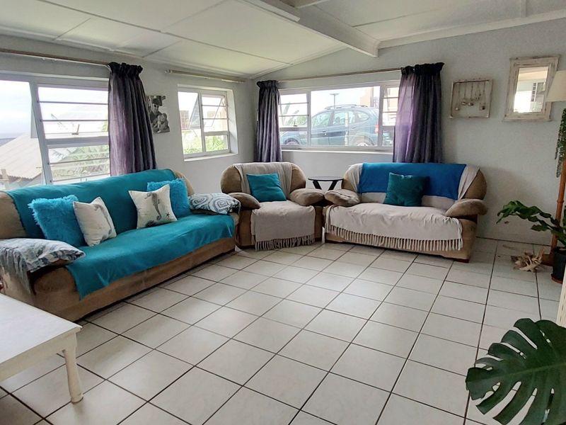 House For Sale In East London - Photo 5