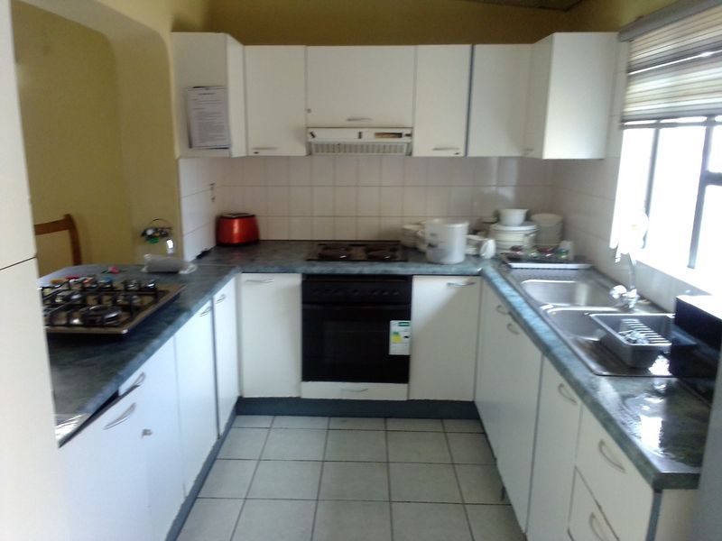 House For Sale In East London - Photo 6