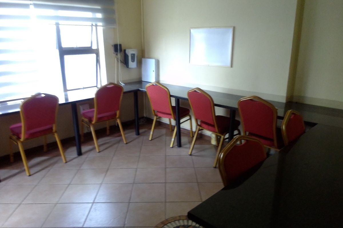 House For Sale In East London - Photo 3