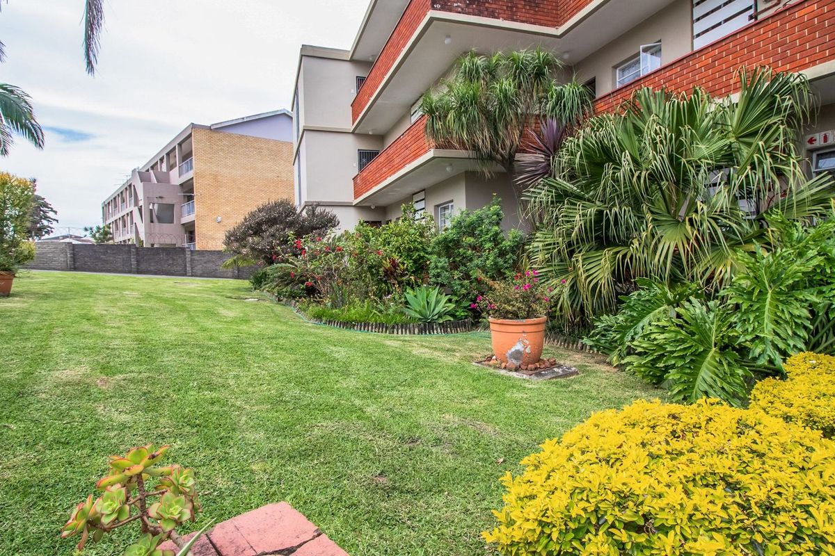 Apartment For Sale In East London - Photo 2