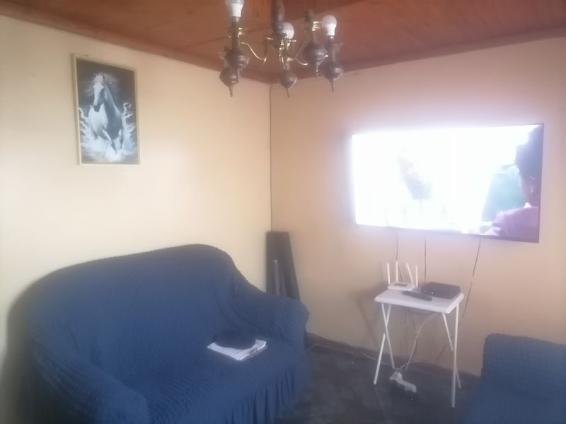 House For Sale In East London - Photo 6