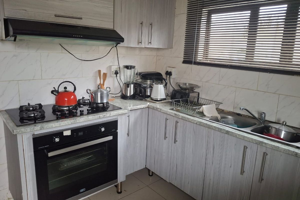 House For Sale In East London - Photo 3