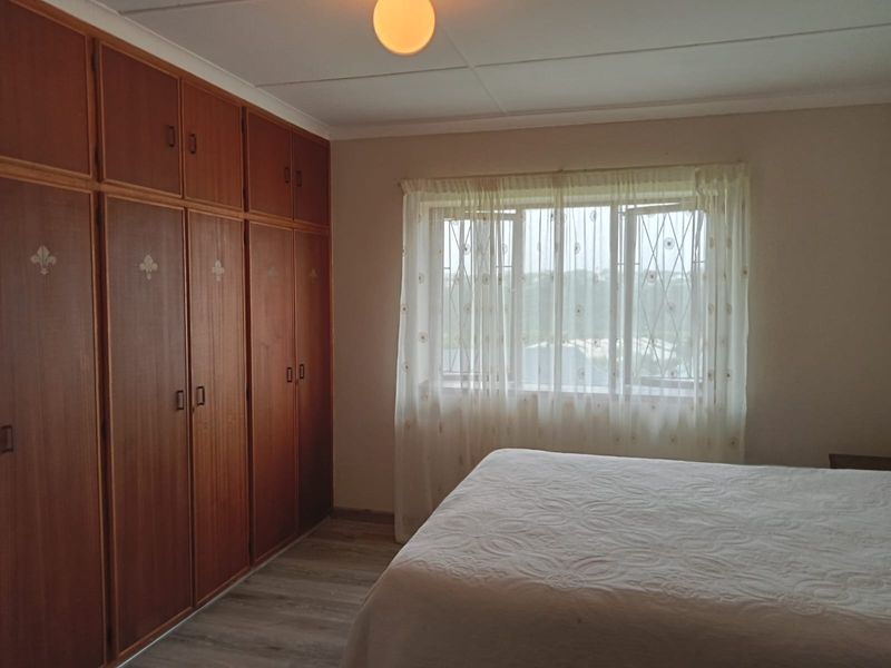 Townhouse For Sale In East London - Photo 10