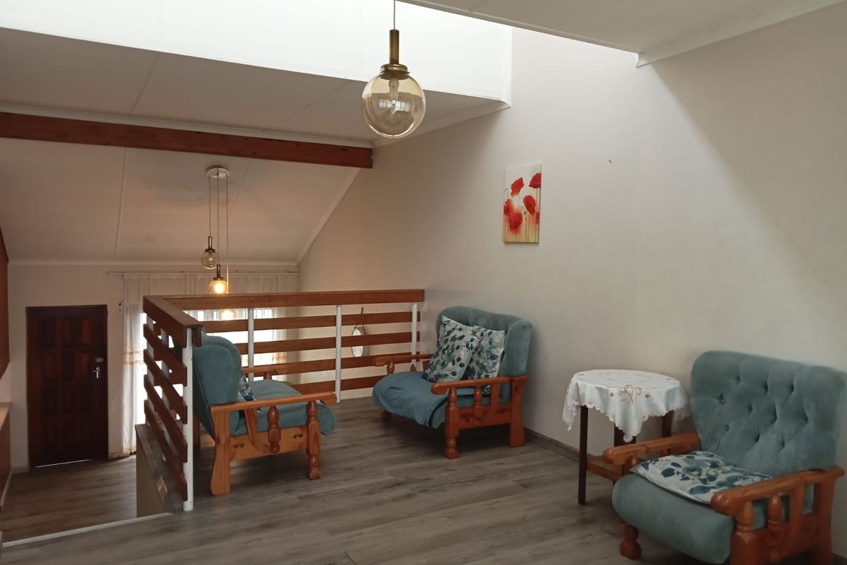 Townhouse For Sale In East London - Photo 5