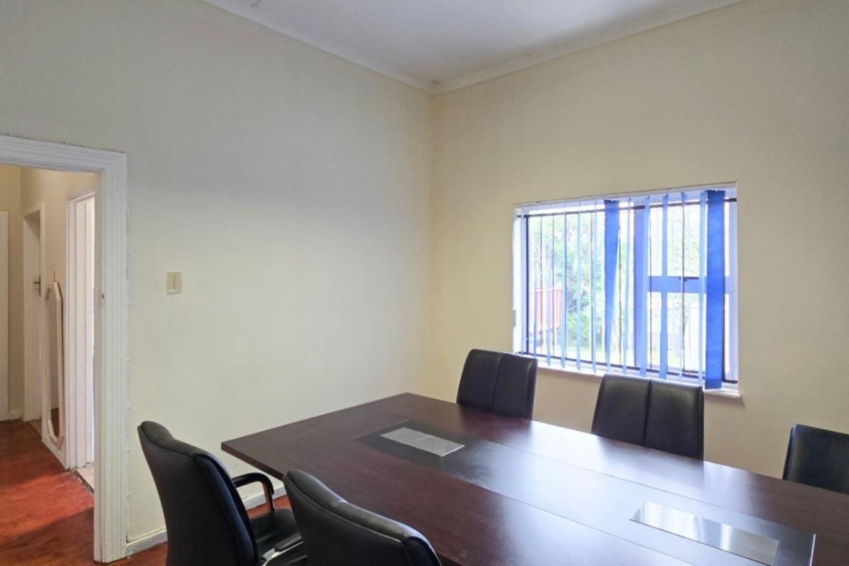 Prime Property with Business & Dual-Income Potential - Photo 4