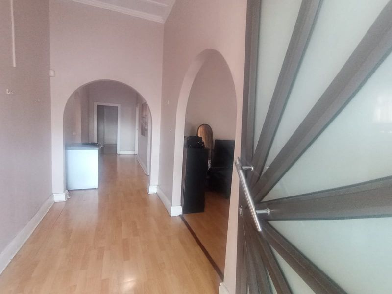 House For Sale In East London - Photo 8