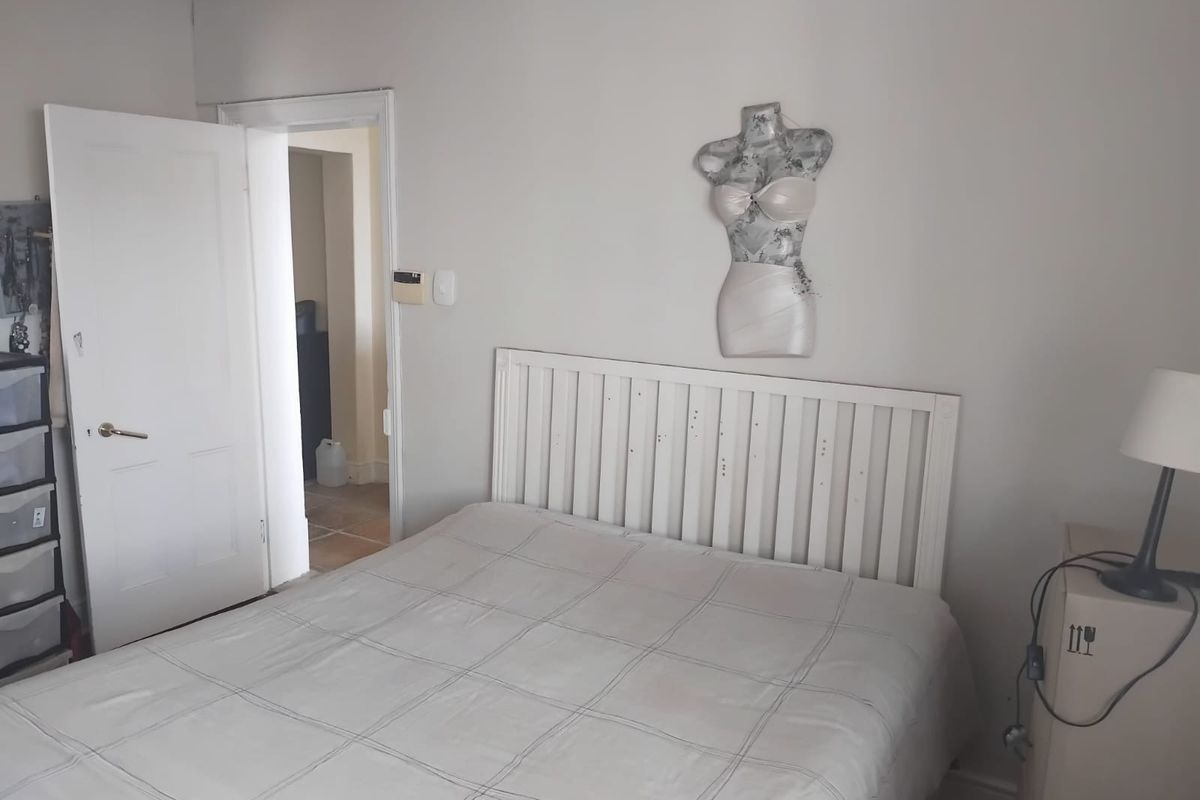 House For Sale In East London - Photo 4