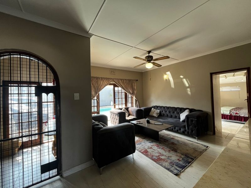 Luxury Living. Multiple Income Streams. Prime Nahoon - Photo 10