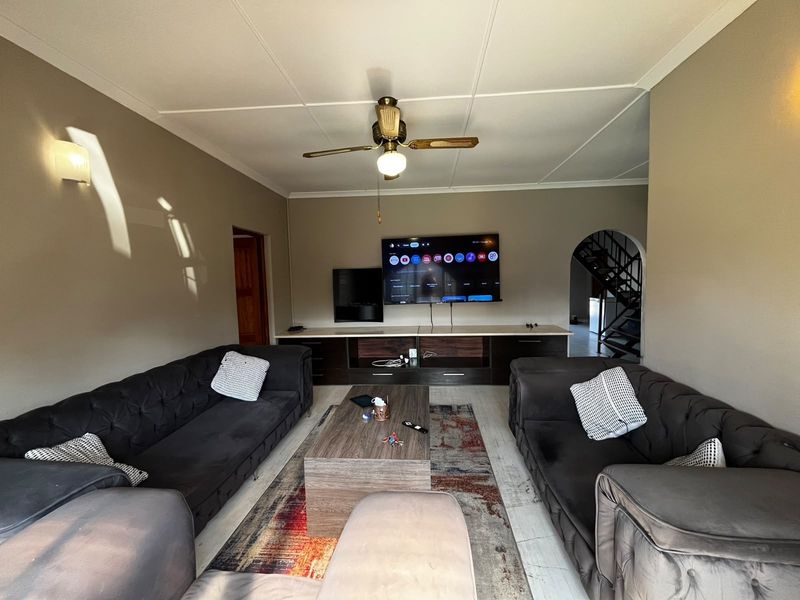Luxury Living. Multiple Income Streams. Prime Nahoon - Photo 9