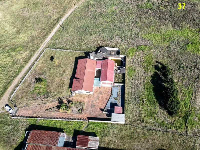 Prime Investment Opportunity with ample water - Photo 8