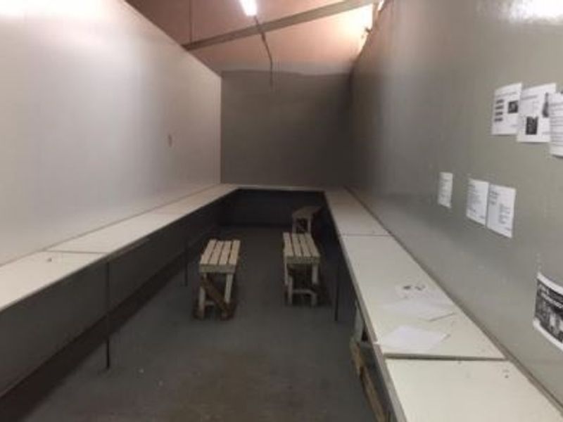 Industrial property with buildings - Photo 10