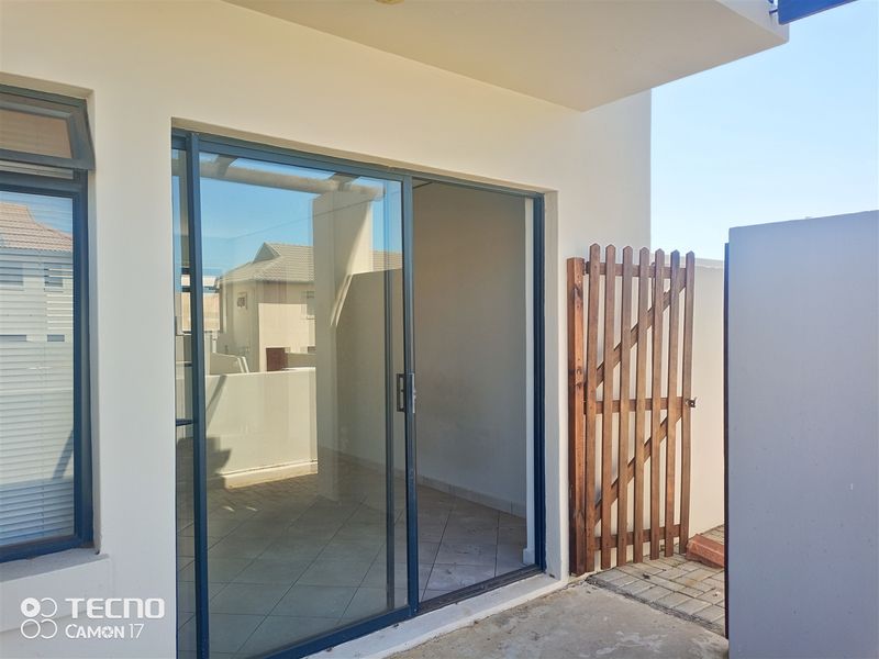 Looking For Convenience, Comfort and Coastal Living? - Photo 4