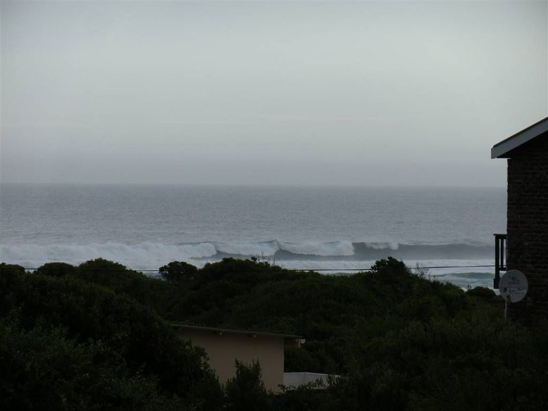 Comes With a Sea View - Photo 3