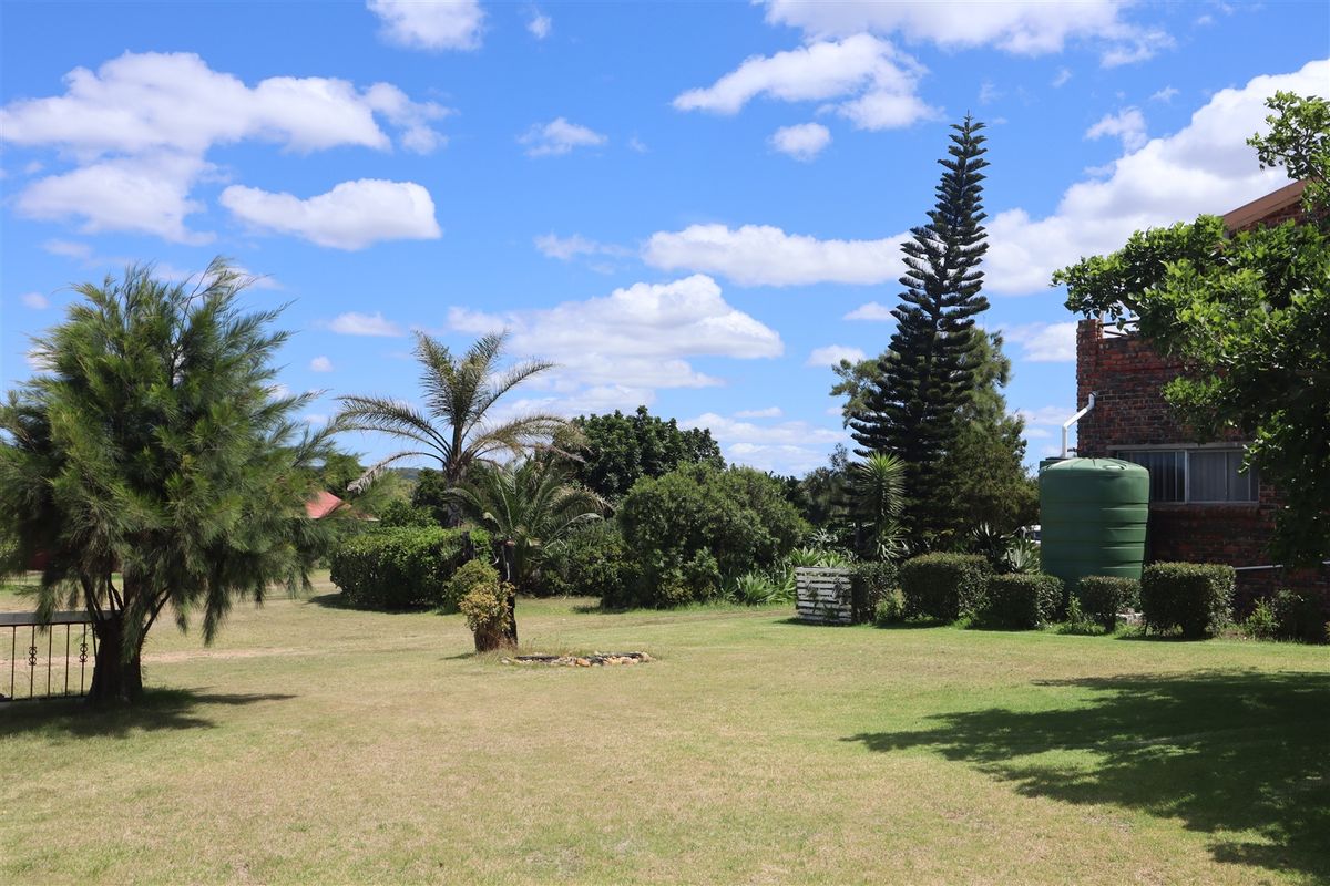 Country Living - Photo 5