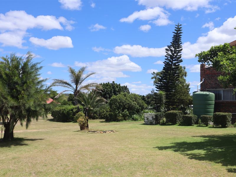 Country Living - Photo 5