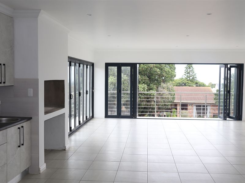 New on the Market - Photo 8