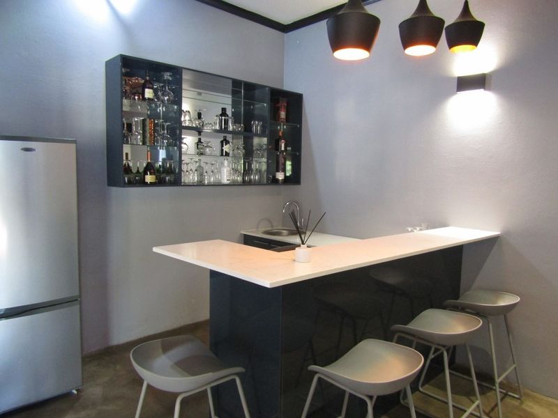 Trend Setting Home - Photo 10