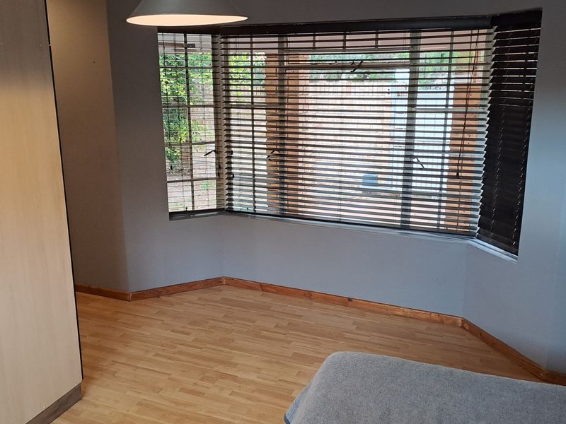 Spacious Garden Flat to rent in Westering - Photo 10