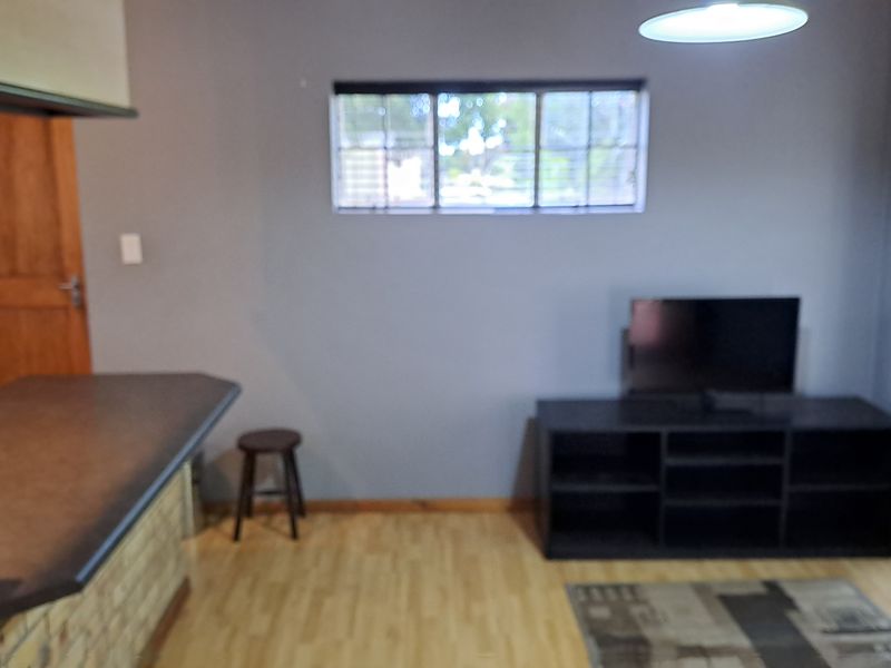 Spacious Garden Flat to rent in Westering - Photo 6
