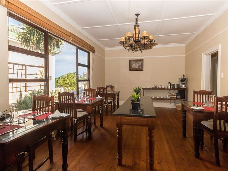 Twelve Bedroom Guest House in Port Alfred - Photo 8