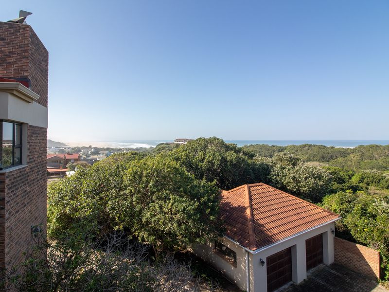 Captivating Panoramic Views in Port Alfred! - Photo 8
