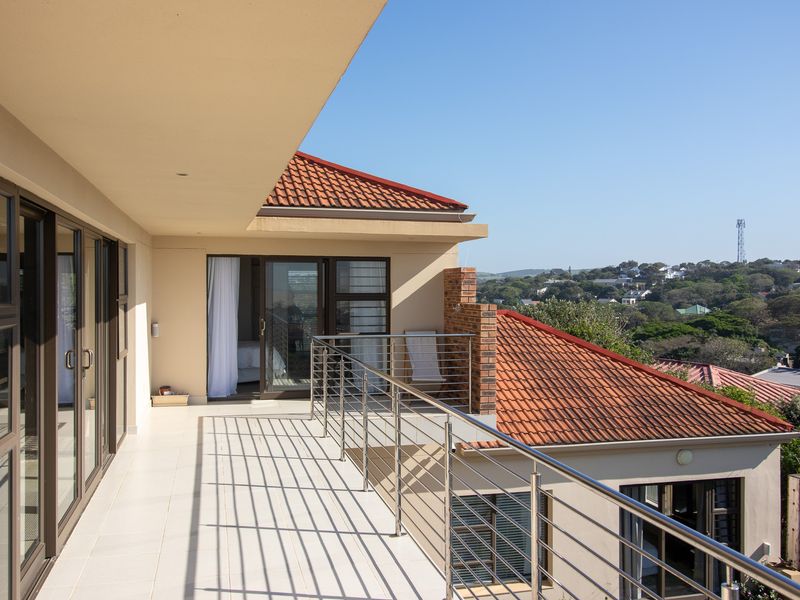 Captivating Panoramic Views in Port Alfred! - Photo 7