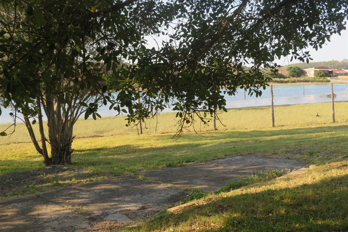 Stunning Plot on the Kowie River in Port Alfred - Photo 2