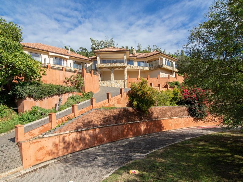 Five Bedroom Home with Spectacular River Views in Secure Estate - Photo 3