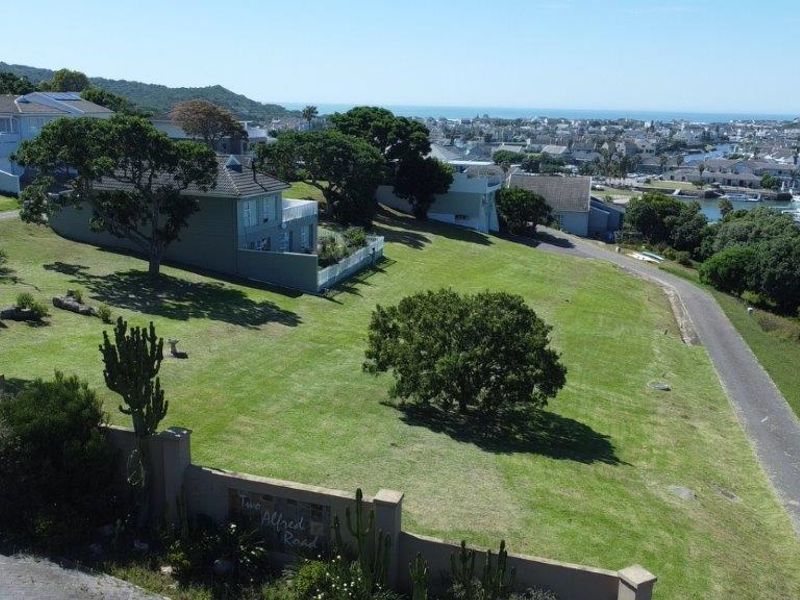 Discover a hidden gem in Port Alfred's East Bank - Photo 3