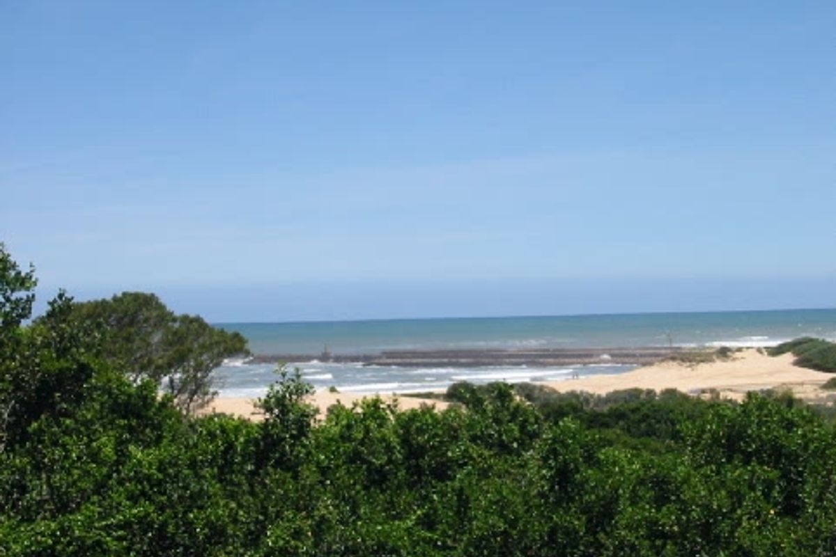 Beautiful Plot Close to the Beach in Port  Alfred. - Photo 2