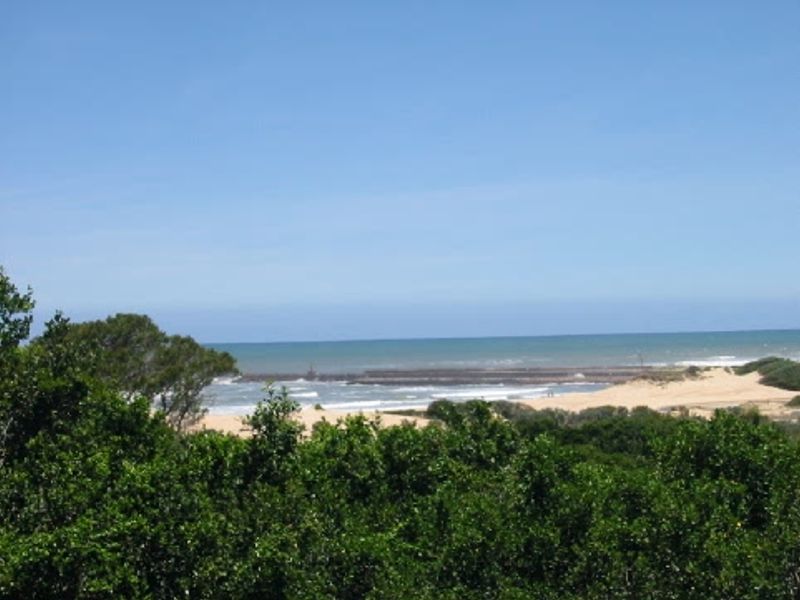 Beautiful Plot Close to the Beach in Port  Alfred. - Photo 2