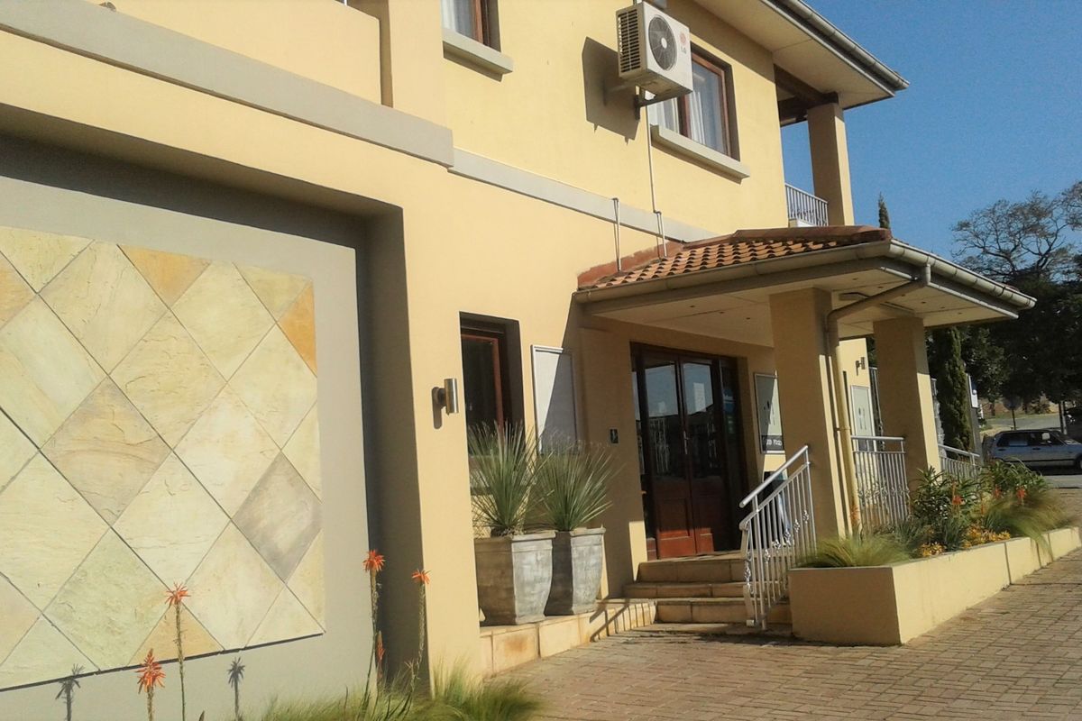 Own your own guest house!! - Photo 3