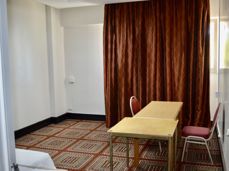 A-Grade Offices to Rent in the Prestigious Mercure Hotel, Windhoek. Sole Mandate!! - Photo 5